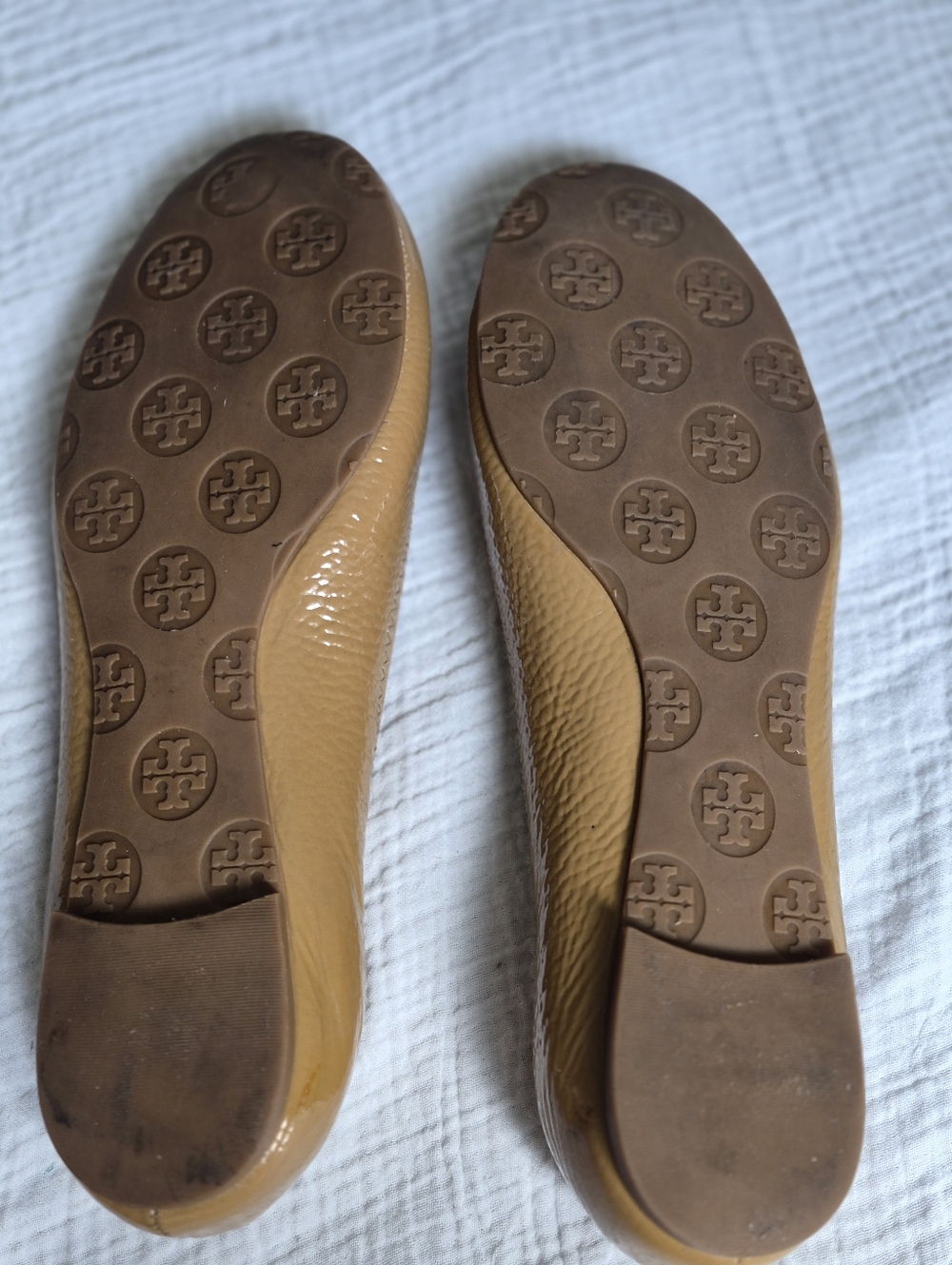 Tory Burch Reva Ballet Flats, Tan Patent  Leather, Size 7.5, GUC - Picture 5 of 13
